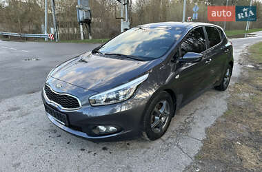 Хэтчбек Kia Ceed 2013 в Киеве