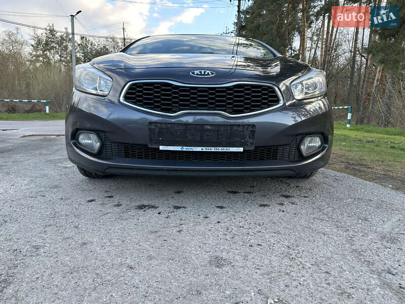 Хэтчбек Kia Ceed 2013 в Киеве фото 10 Хэтчбек Kia Ceed 2013 в Киеве