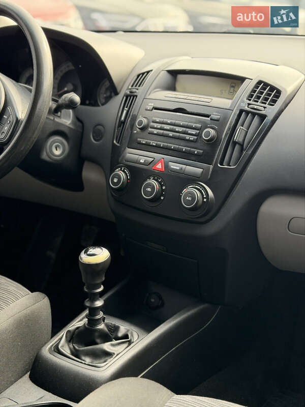 Хетчбек Kia Ceed 2009 в Івано-Франківську