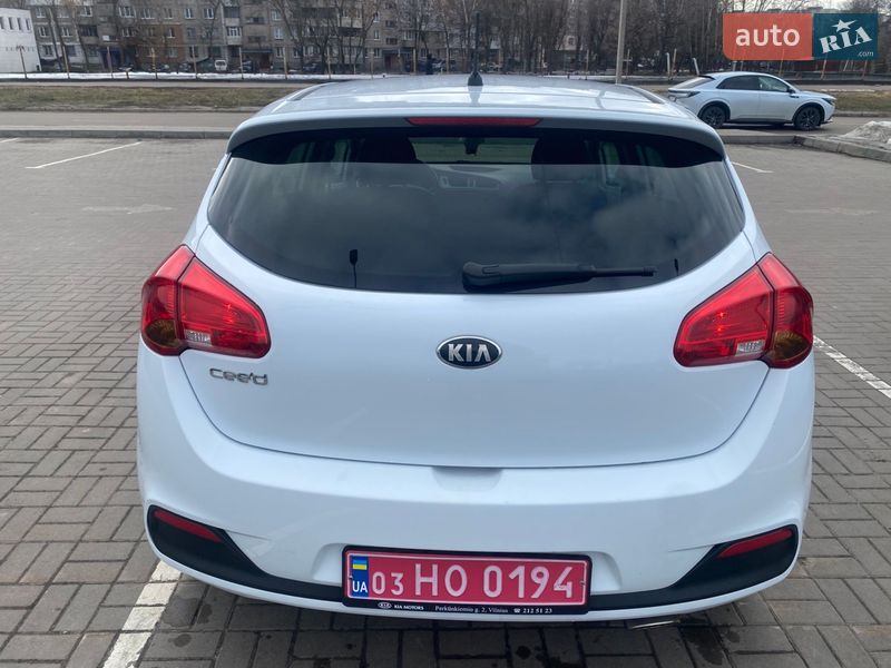 Хэтчбек Kia Ceed 2013 в Черкассах