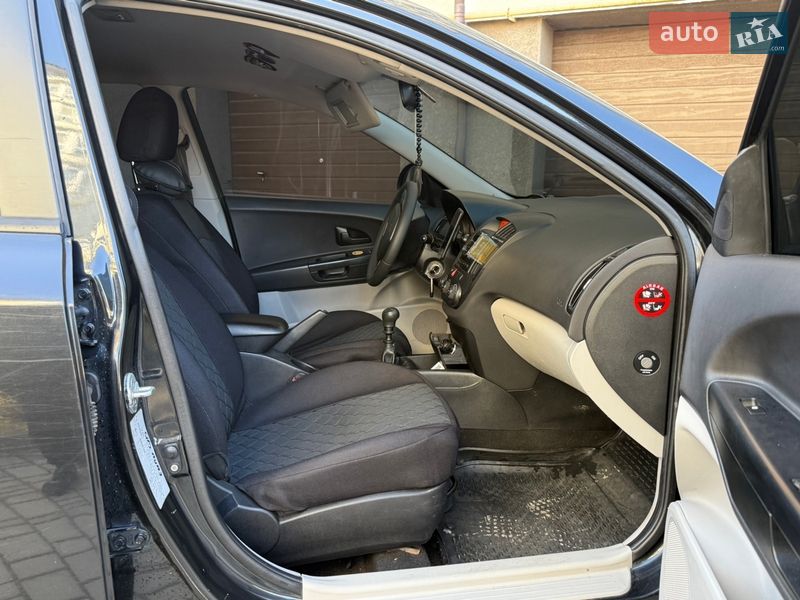 Хэтчбек Kia Ceed 2008 в Ивано-Франковске