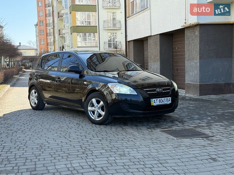 Хэтчбек Kia Ceed 2008 в Ивано-Франковске