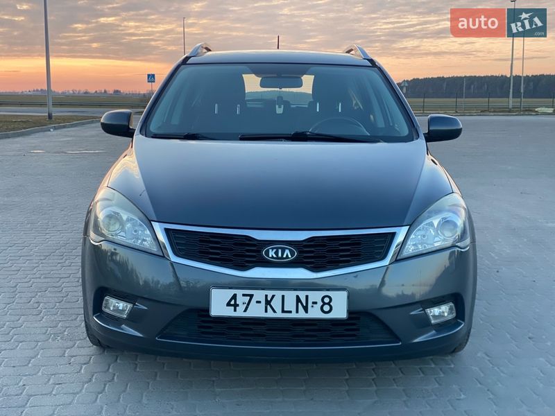 Универсал Kia Ceed 2010 в Радивилове