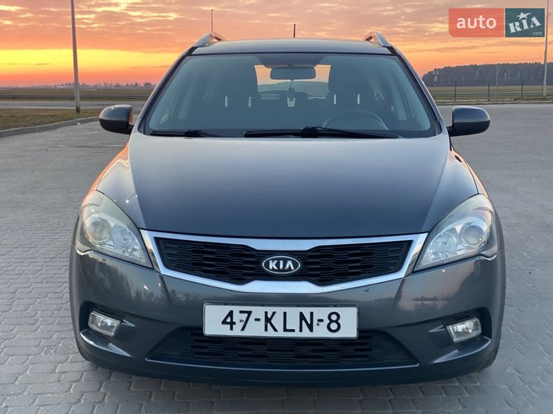 Универсал Kia Ceed 2010 в Радивилове