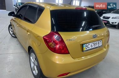 Хэтчбек Kia Ceed 2008 в Стрые