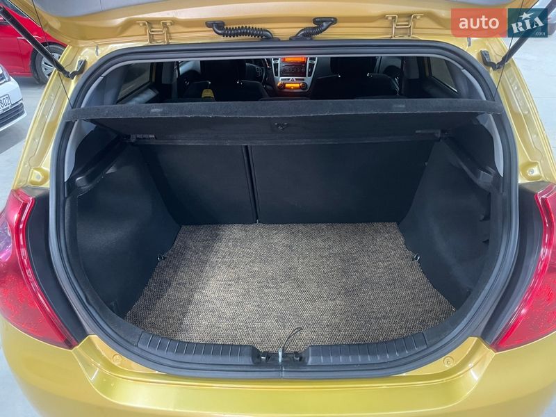 Хэтчбек Kia Ceed 2008 в Стрые