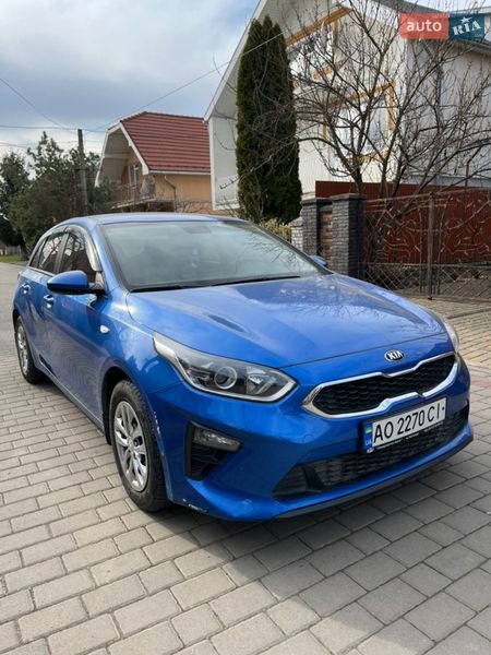 Хэтчбек Kia Ceed 2019 в Ужгороде