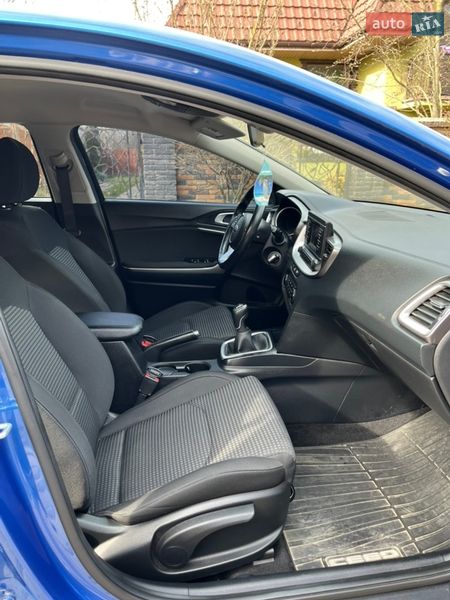 Хэтчбек Kia Ceed 2019 в Ужгороде