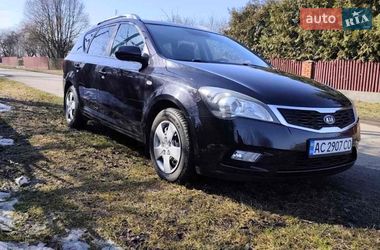 Универсал Kia Ceed 2011 в Нововолынске