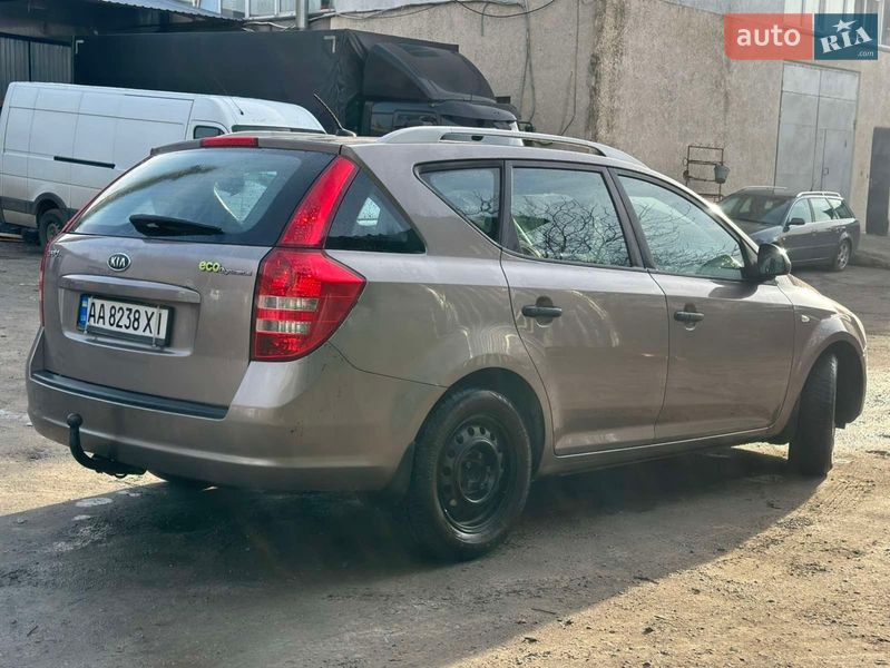 Универсал Kia Ceed 2009 в Киеве