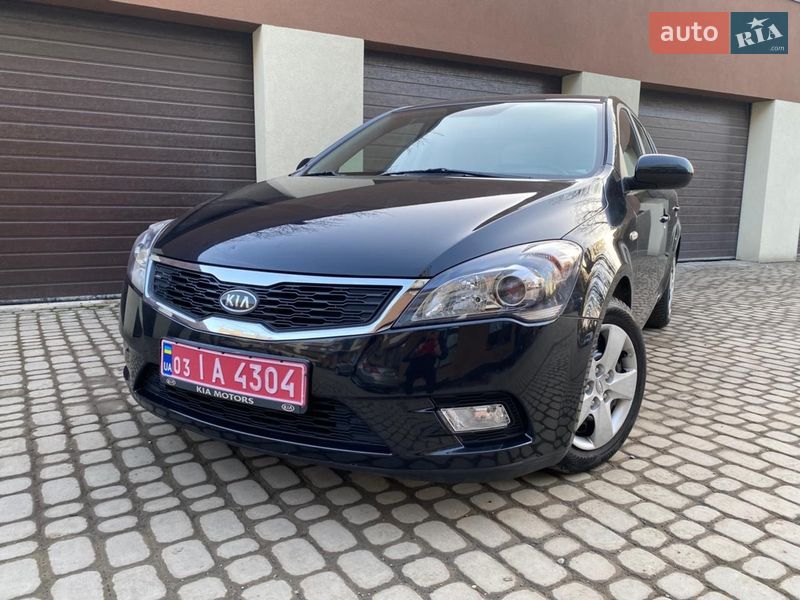 Хэтчбек Kia Ceed 2012 в Коломые