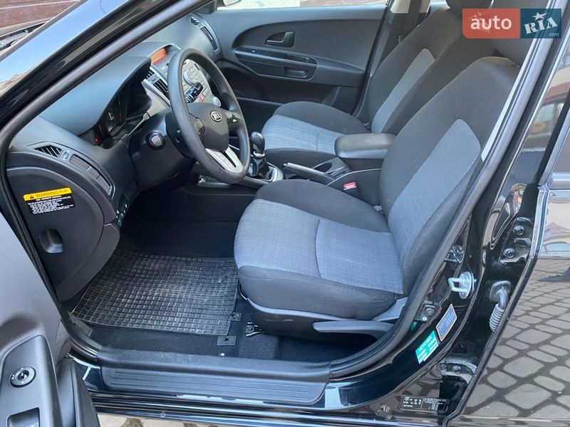 Хэтчбек Kia Ceed 2012 в Коломые