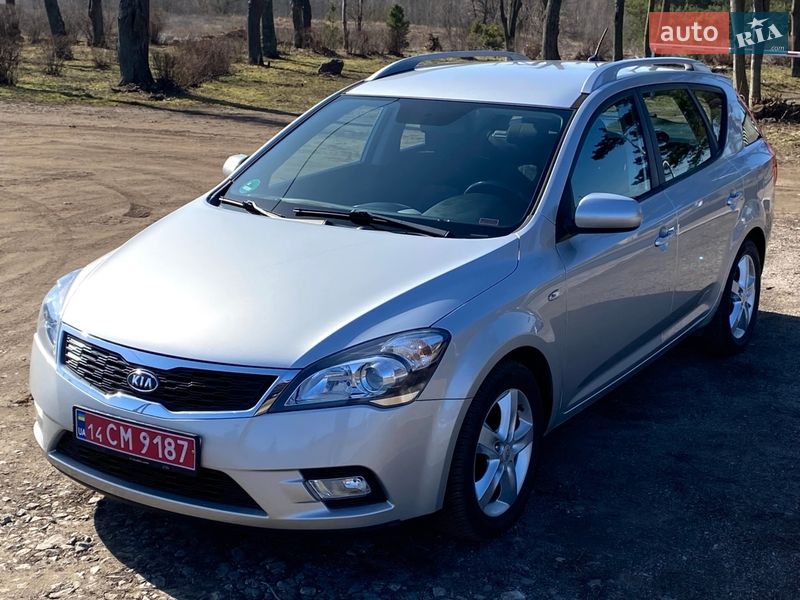 Универсал Kia Ceed 2009 в Смеле
