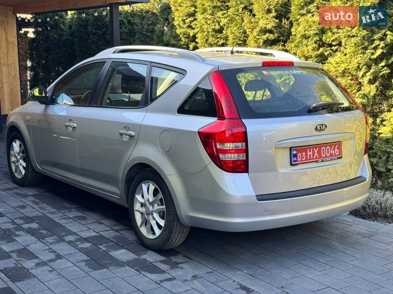 Универсал Kia Ceed 2008 в Дубно