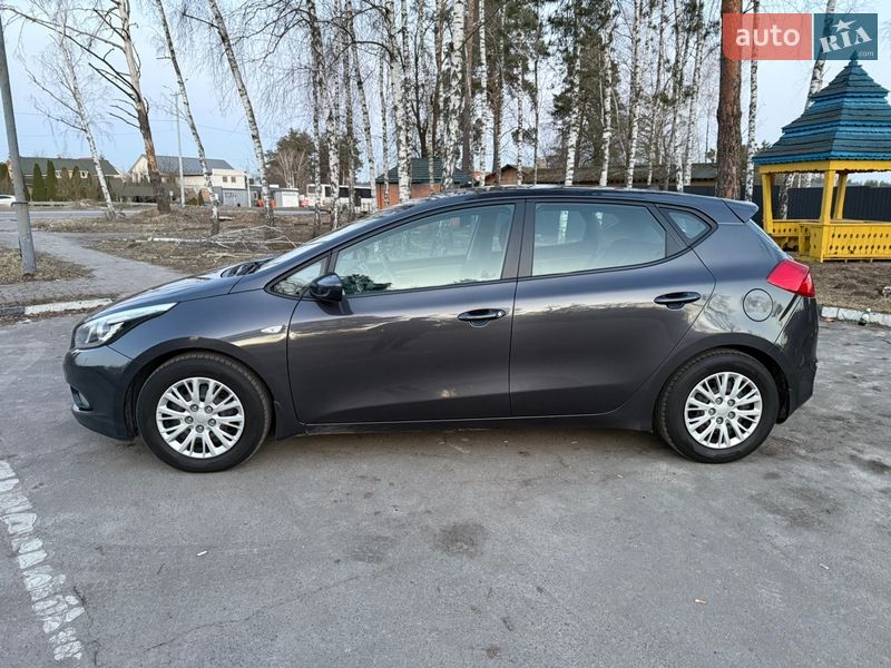 Хэтчбек Kia Ceed 2012 в Киеве