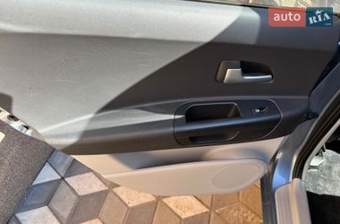 Хэтчбек Kia Ceed 2008 в Хороле