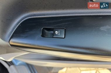 Хэтчбек Kia Ceed 2008 в Хороле