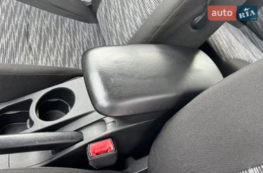 Хэтчбек Kia Ceed 2008 в Хороле