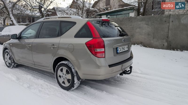 Универсал Kia Ceed 2010 в Золотоноше