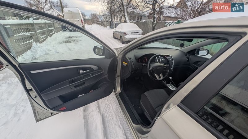 Универсал Kia Ceed 2010 в Золотоноше