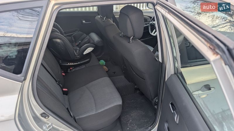 Универсал Kia Ceed 2010 в Золотоноше