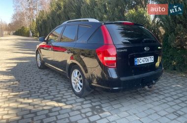 Универсал Kia Ceed 2010 в Самборе