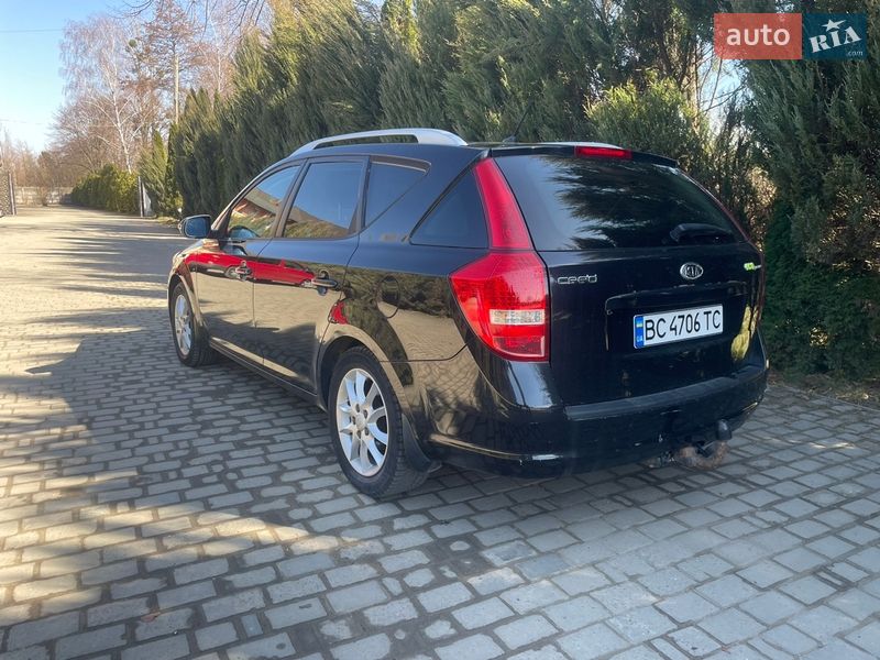 Універсал Kia Ceed 2010 в Самборі