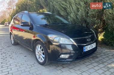 Универсал Kia Ceed 2010 в Самборе