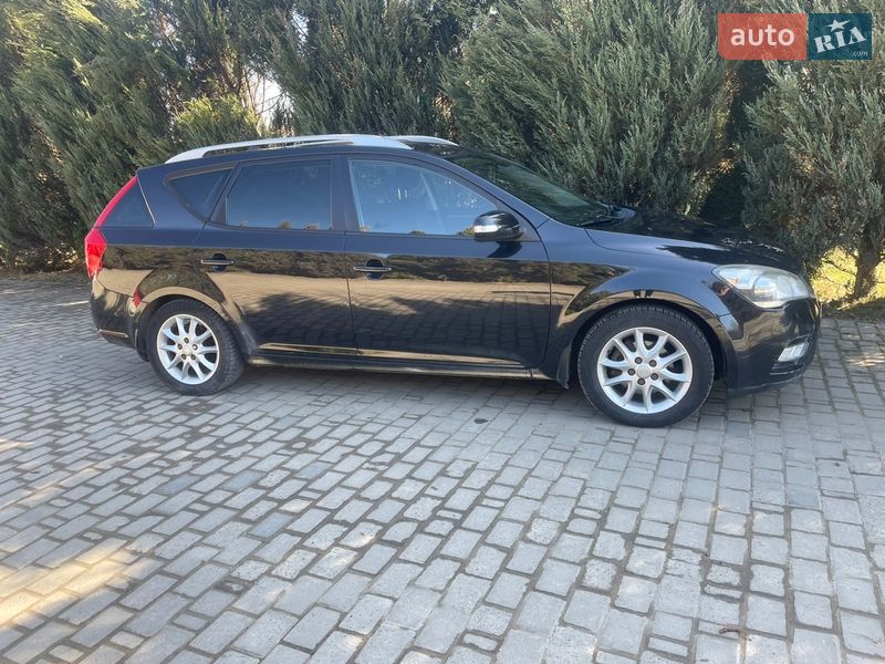 Універсал Kia Ceed 2010 в Самборі