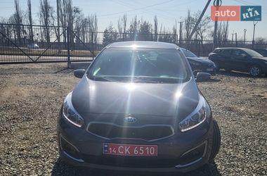 Хэтчбек Kia Ceed 2017 в Новоархангельске