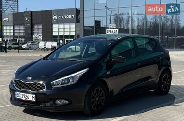 Хэтчбек Kia Ceed 2013 в Львове