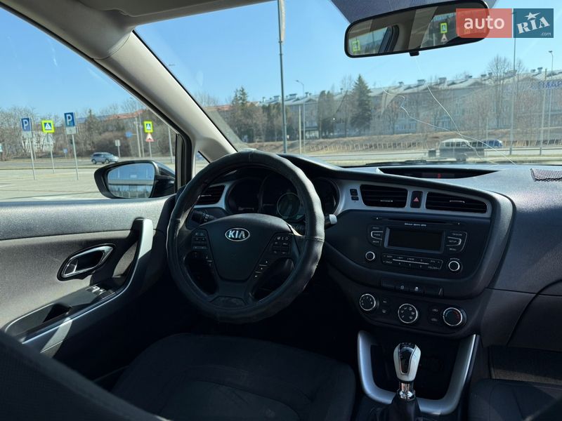 Хетчбек Kia Ceed 2013 в Львові