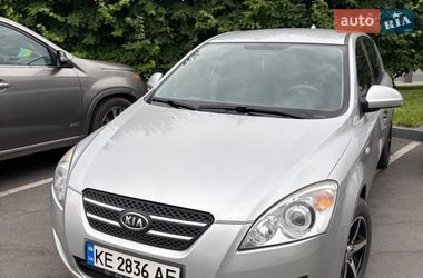 Хетчбек Kia Ceed 2007 в Дніпрі