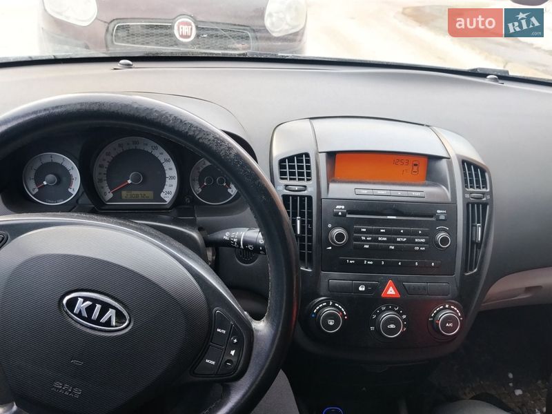 Універсал Kia Ceed 2009 в Южноукраїнську