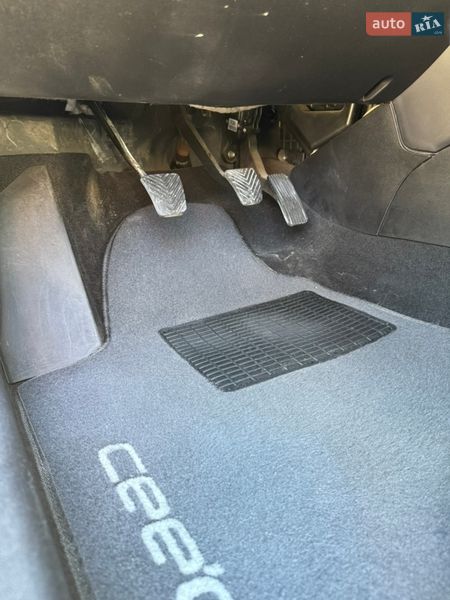 Універсал Kia Ceed 2011 в Києві