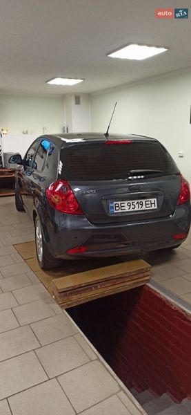 Хэтчбек Kia Ceed 2007 в Южноукраинске