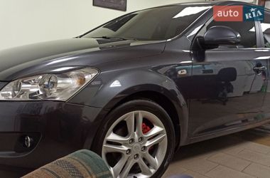 Хэтчбек Kia Ceed 2007 в Южноукраинске