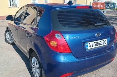 Хэтчбек Kia Ceed 2007 в Березане