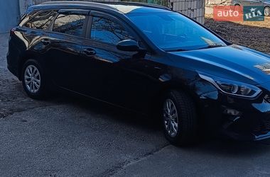 Универсал Kia Ceed 2019 в Киеве