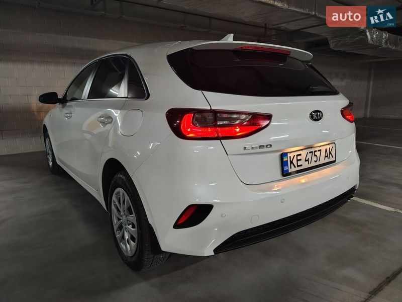 Хэтчбек Kia Ceed 2021 в Днепре