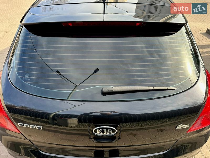 Хэтчбек Kia Ceed 2008 в Днепре