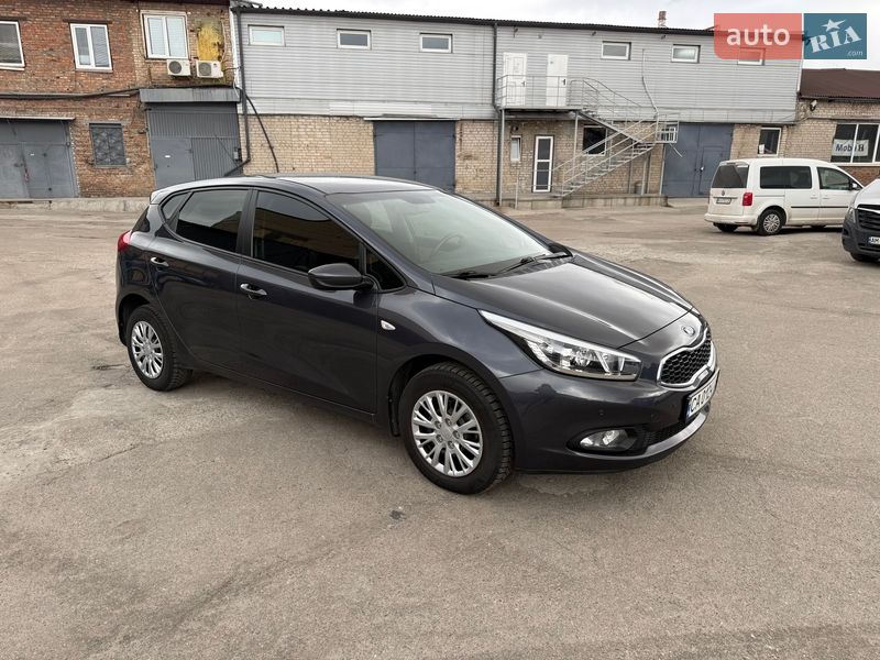 Хетчбек Kia Ceed 2013 в Запоріжжі фото 12 Хетчбек Kia Ceed 2013 в Запоріжжі
