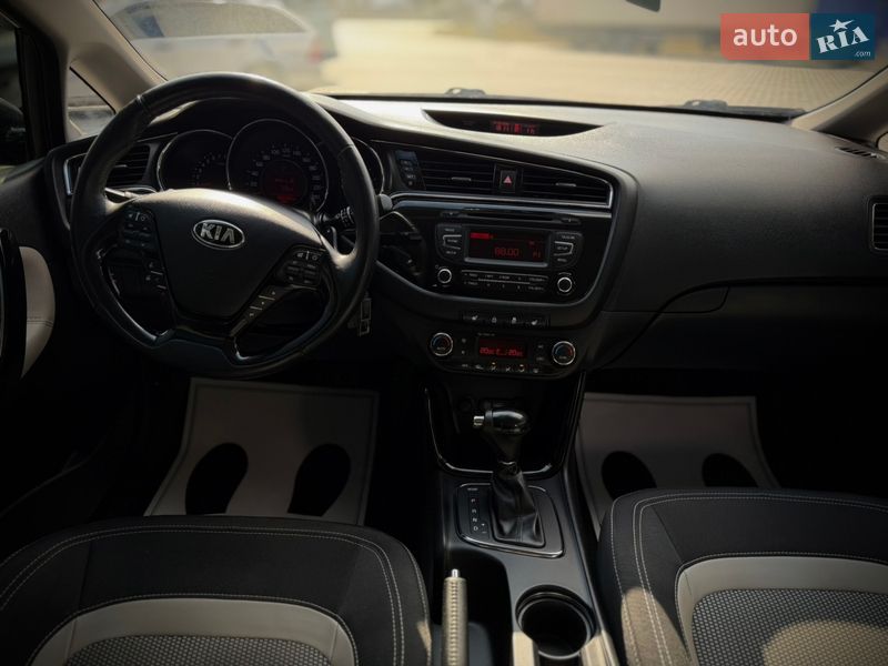 Хэтчбек Kia Ceed 2016 в Тульчине