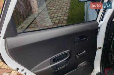 Хетчбек Kia Ceed 2010 в Львові