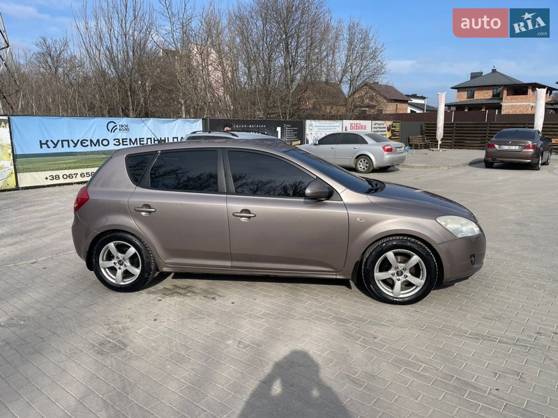 Хетчбек Kia Ceed 2007 в Кам'янець-Подільському фото 3 Хетчбек Kia Ceed 2007 в Кам'янець-Подільському
