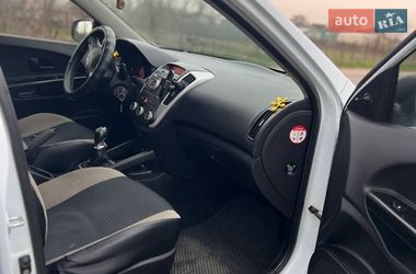 Хэтчбек Kia Ceed 2012 в Одессе