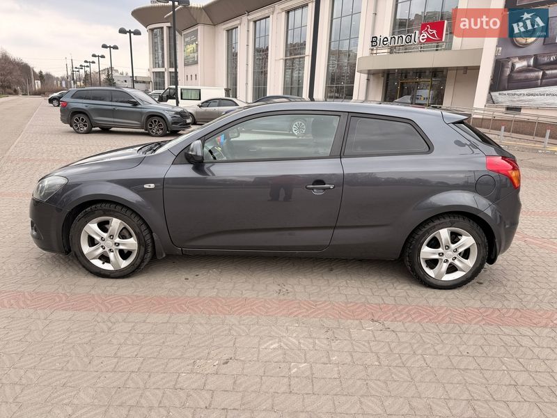 Хетчбек Kia Ceed 2008 в Дніпрі