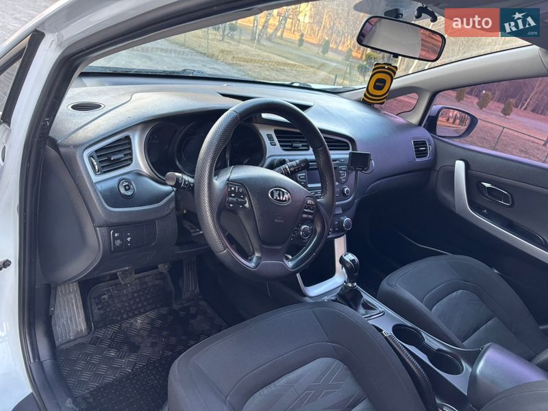 Универсал Kia Ceed 2015 в Хмельницком