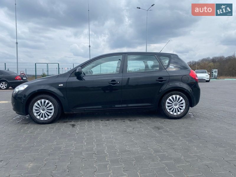 Хетчбек Kia Ceed 2008 в Луцьку фото 4 Хетчбек Kia Ceed 2008 в Луцьку