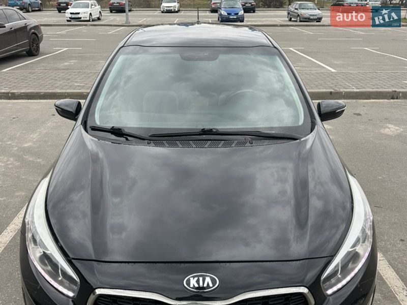 Хэтчбек Kia Ceed 2016 в Киеве